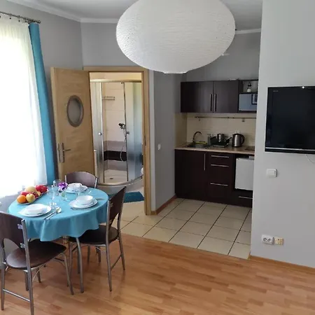 Bela - Apartamenty, Z Aneksami, Parking Kolobřeh